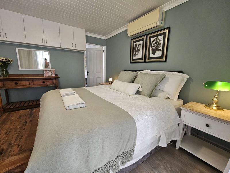 4 Bedroom Property for Sale in Duyker Eiland Western Cape